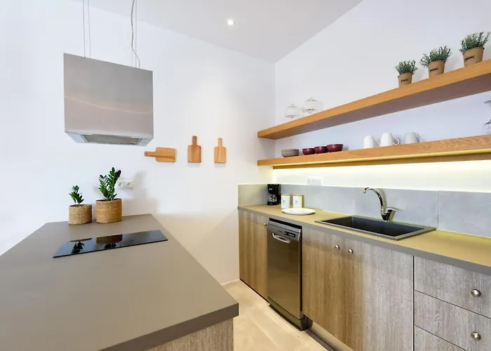 Story 1 ❤ Apartment